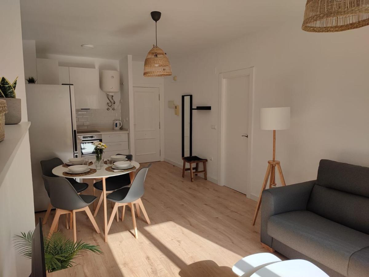 Apartamento Torrequebrada เบนัลมาเดนา ภายนอก รูปภาพ