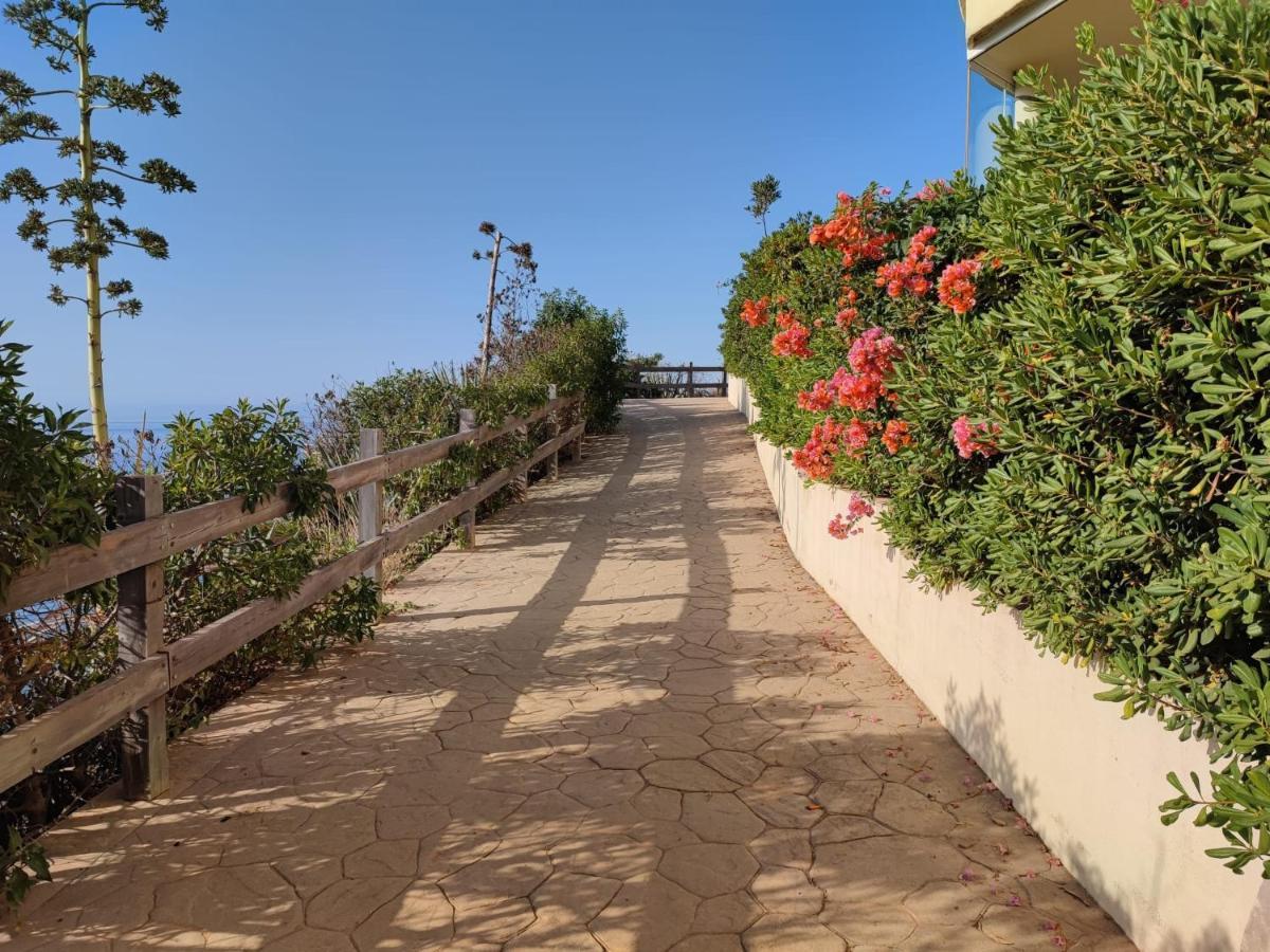 Apartamento Torrequebrada เบนัลมาเดนา ภายนอก รูปภาพ